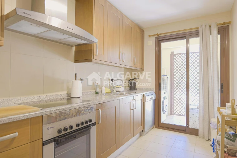 Moradia T3 para Venda em Quarteira Foto 3