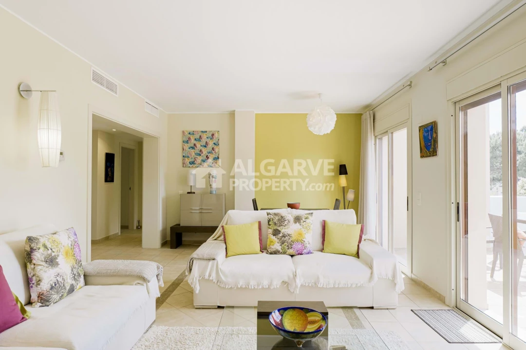 Apartamento T2 para Venda em Quarteira Foto 8