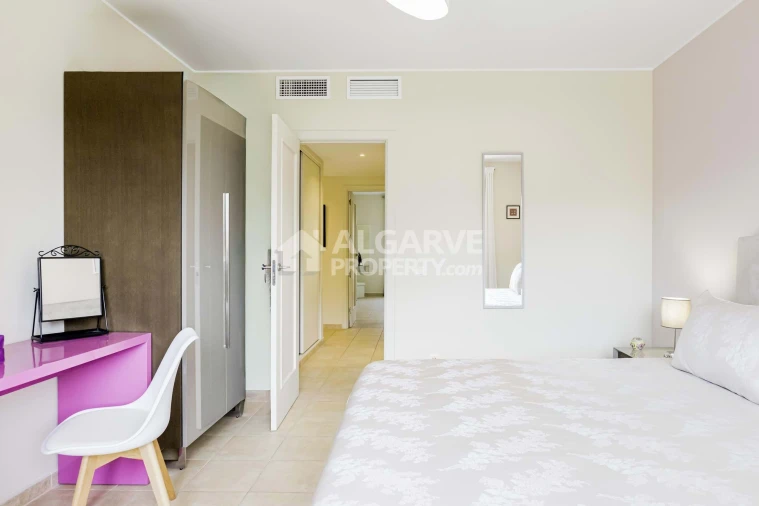 Apartamento T2 para Venda em Quarteira Foto 15