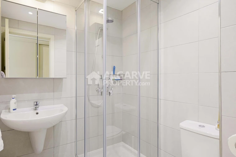 Apartamento T2 para Venda em Quarteira Foto 18