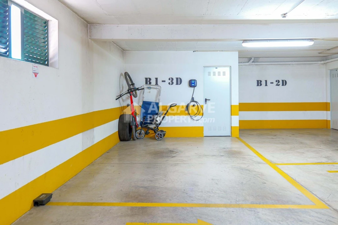 Apartamento T3 para Venda em Quarteira Foto 26