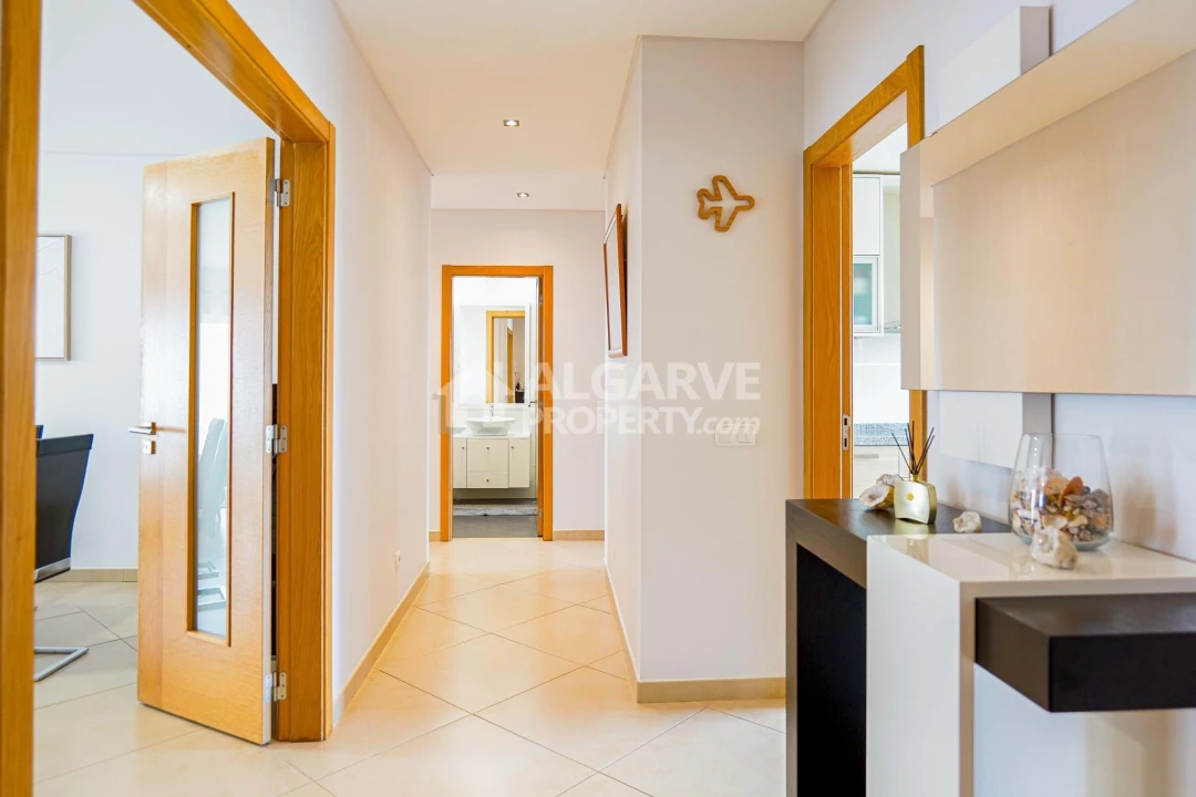 Apartamento T3 para Venda em Quarteira Foto 6