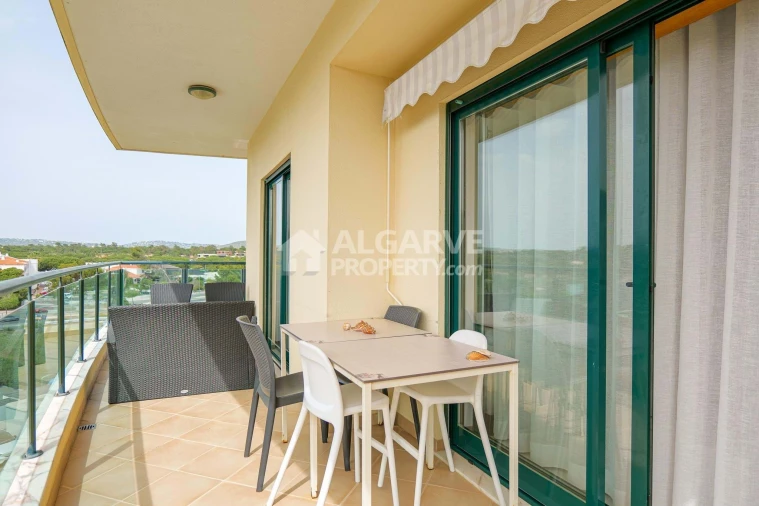 Apartamento T3 para Venda em Quarteira Foto 9