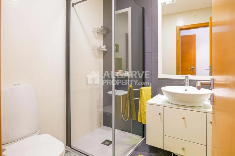 Apartamento T3 para Venda em Quarteira Foto 18