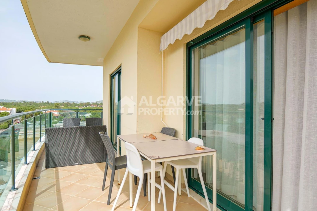 Apartamento T3 para Venda em Quarteira Foto 9