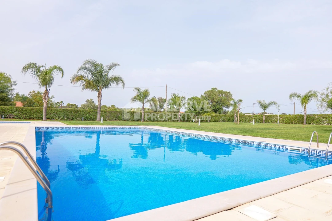 Apartamento T3 para Venda em Quarteira Foto 14