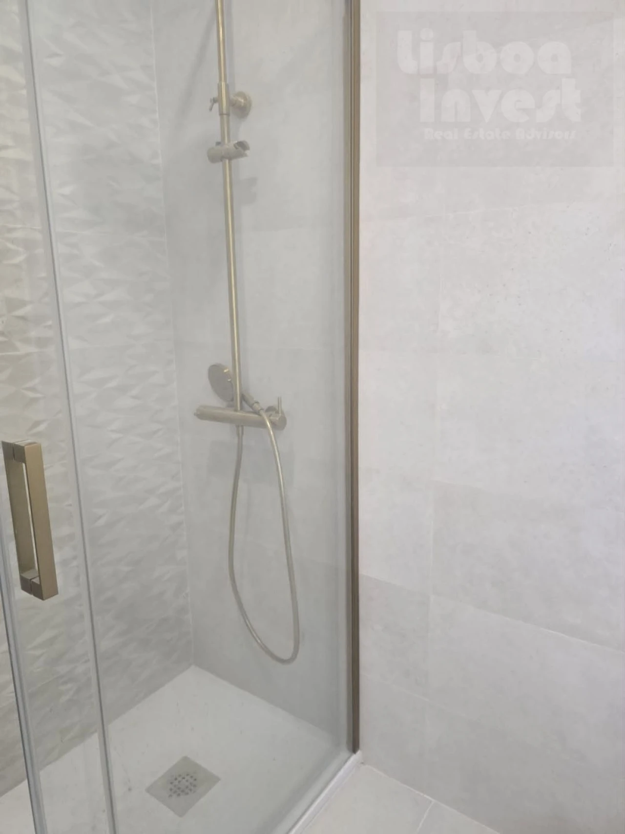 Apartamento T3 para Venda em Venteira Foto 6
