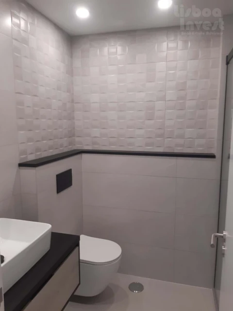 Apartamento T2 para Venda em Venteira