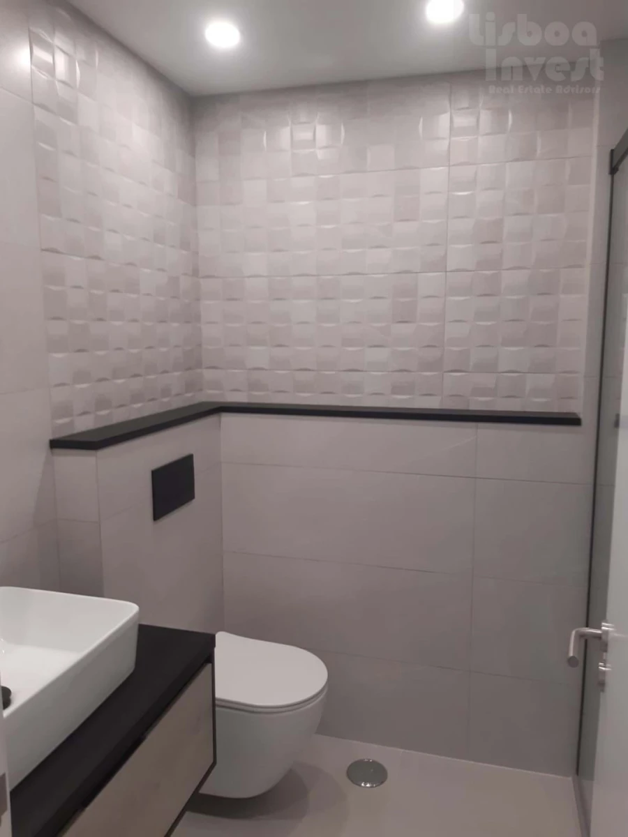 Apartamento T2 para Venda em Venteira Foto 14