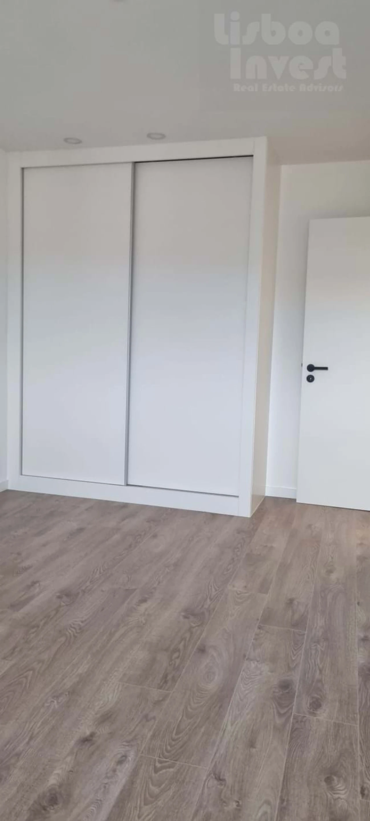 Apartamento T2 para Venda em Venteira Foto 6