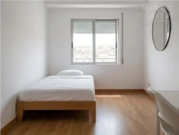 Apartamento T6 para Venda em Agualva e Mira-Sintra