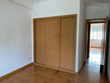 Apartamento T6 para Venda em Agualva e Mira-Sintra