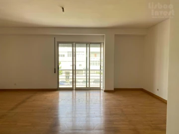 Apartamento T6 para Venda em Agualva e Mira-Sintra
