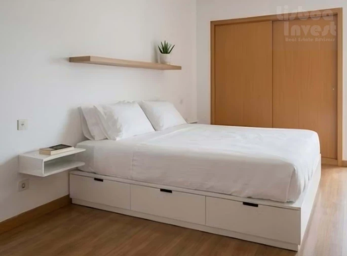 Apartamento T6 para Venda em Agualva e Mira-Sintra Foto 7
