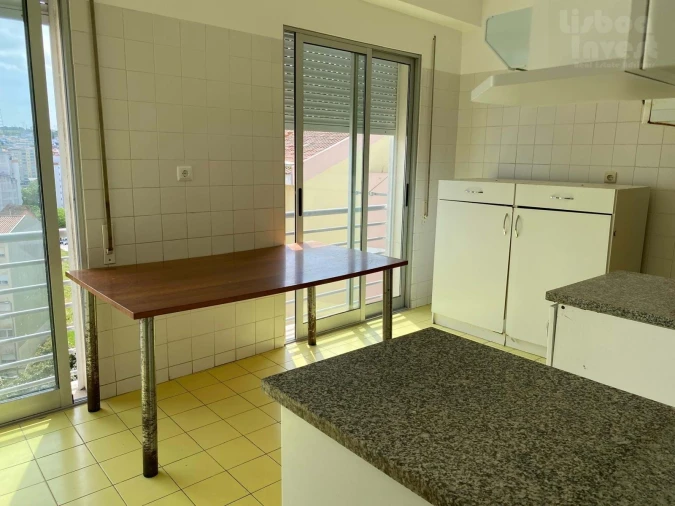Apartamento T6 para Venda em Agualva e Mira-Sintra Foto 7