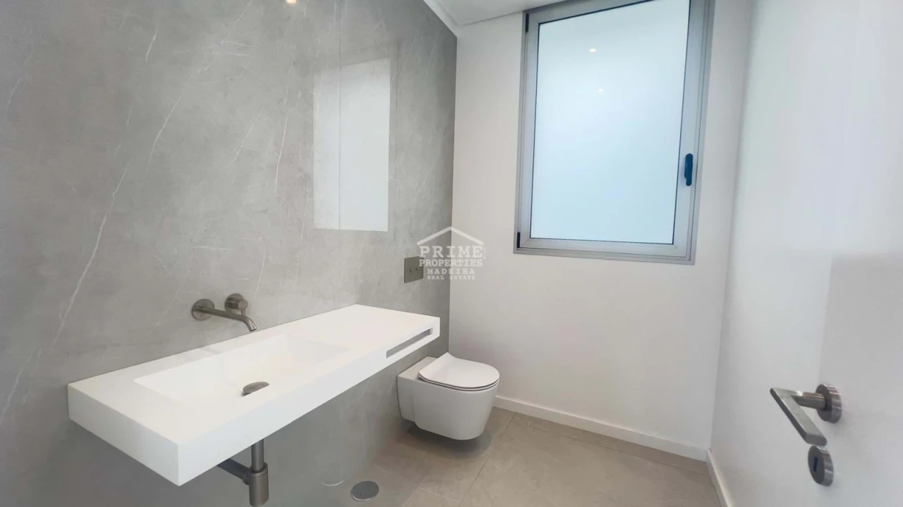 Moradia T3 para Venda em Paul do Mar Foto 11