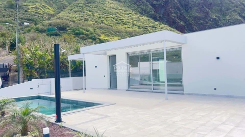 Moradia T3 para Venda em Paul do Mar