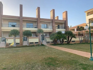 Moradia T4 para Venda em Quarteira