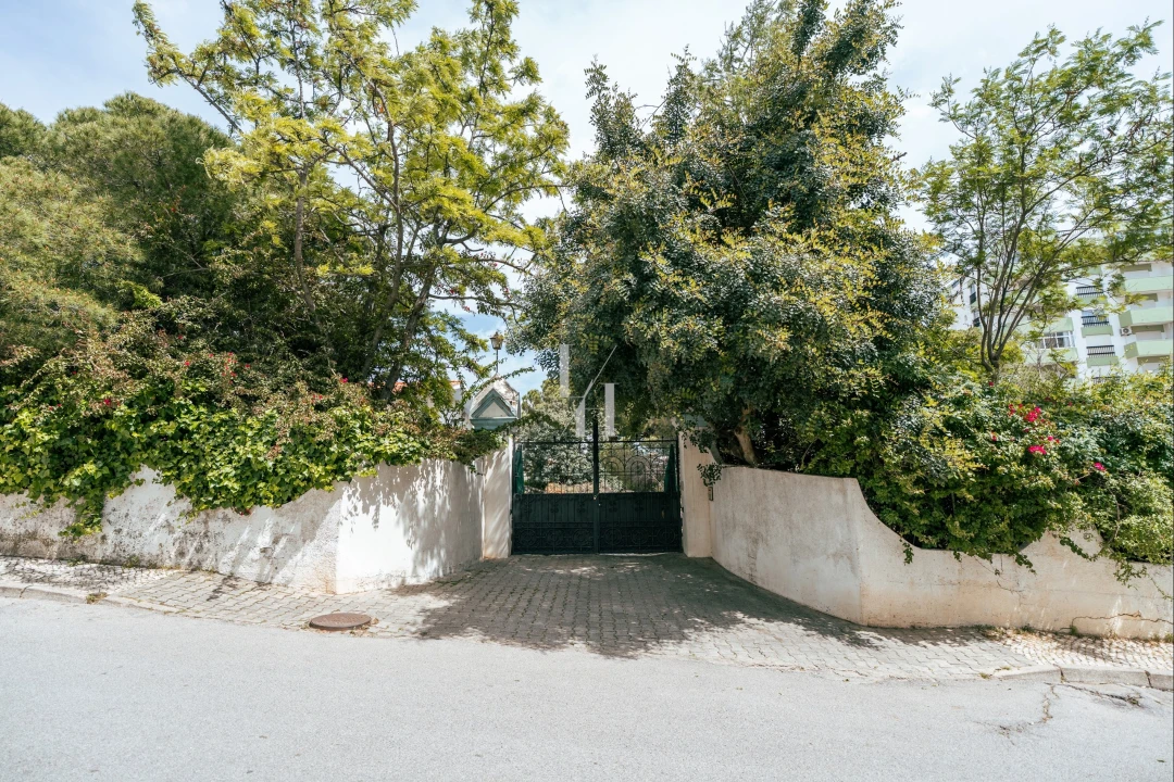 Terreno para Venda em Quarteira Foto 6