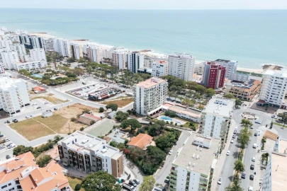 Terreno para Venda em Quarteira