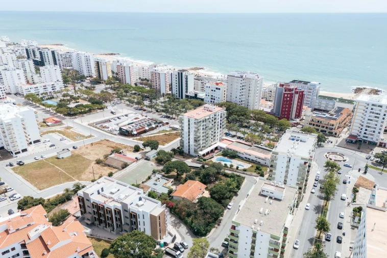 Terreno para Venda em Quarteira Foto 3