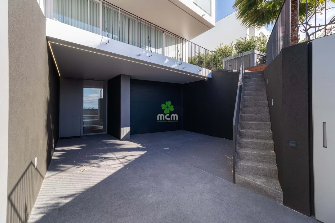 Moradia T3 para Venda em São Martinho Foto 36