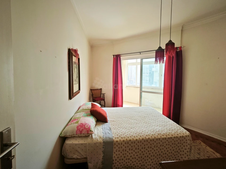 Apartamento T1 para Venda em Campo de Ourique Foto 11