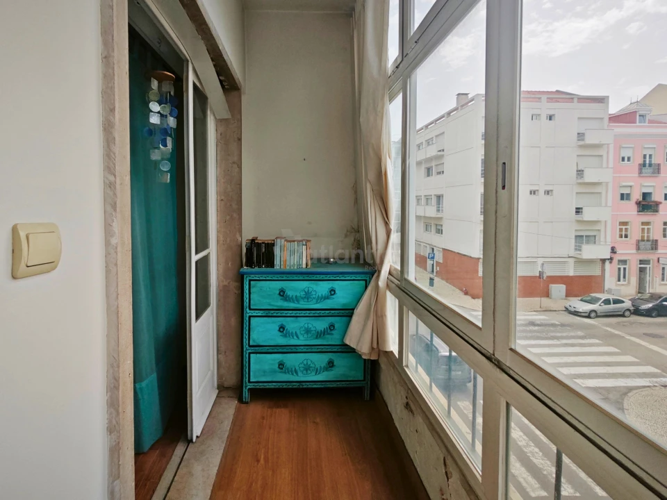 Apartamento T1 para Venda em Campo de Ourique Foto 7