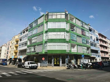 Apartamento T1 para Venda em Campo de Ourique