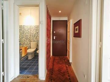 Apartamento T1 para Venda em Campo de Ourique