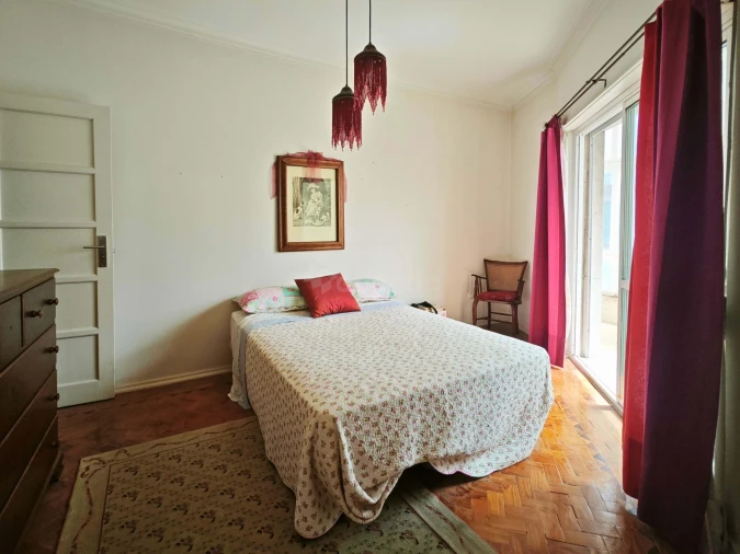 Apartamento T1 para Venda em Campo de Ourique Foto 3