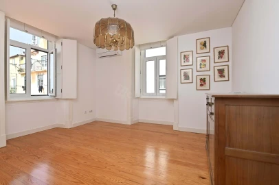 Apartamento T3 para Venda em São Vicente