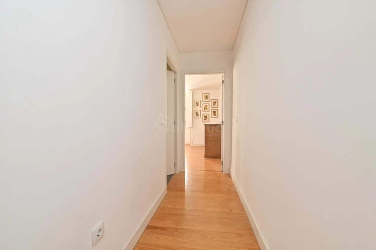 Apartamento T3 para Venda em São Vicente Foto 13