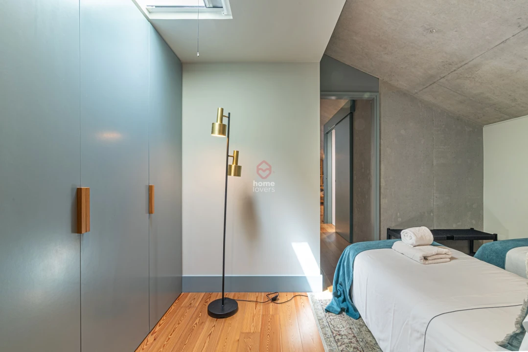 Apartamento T5 para Venda em Bonfim Foto 32