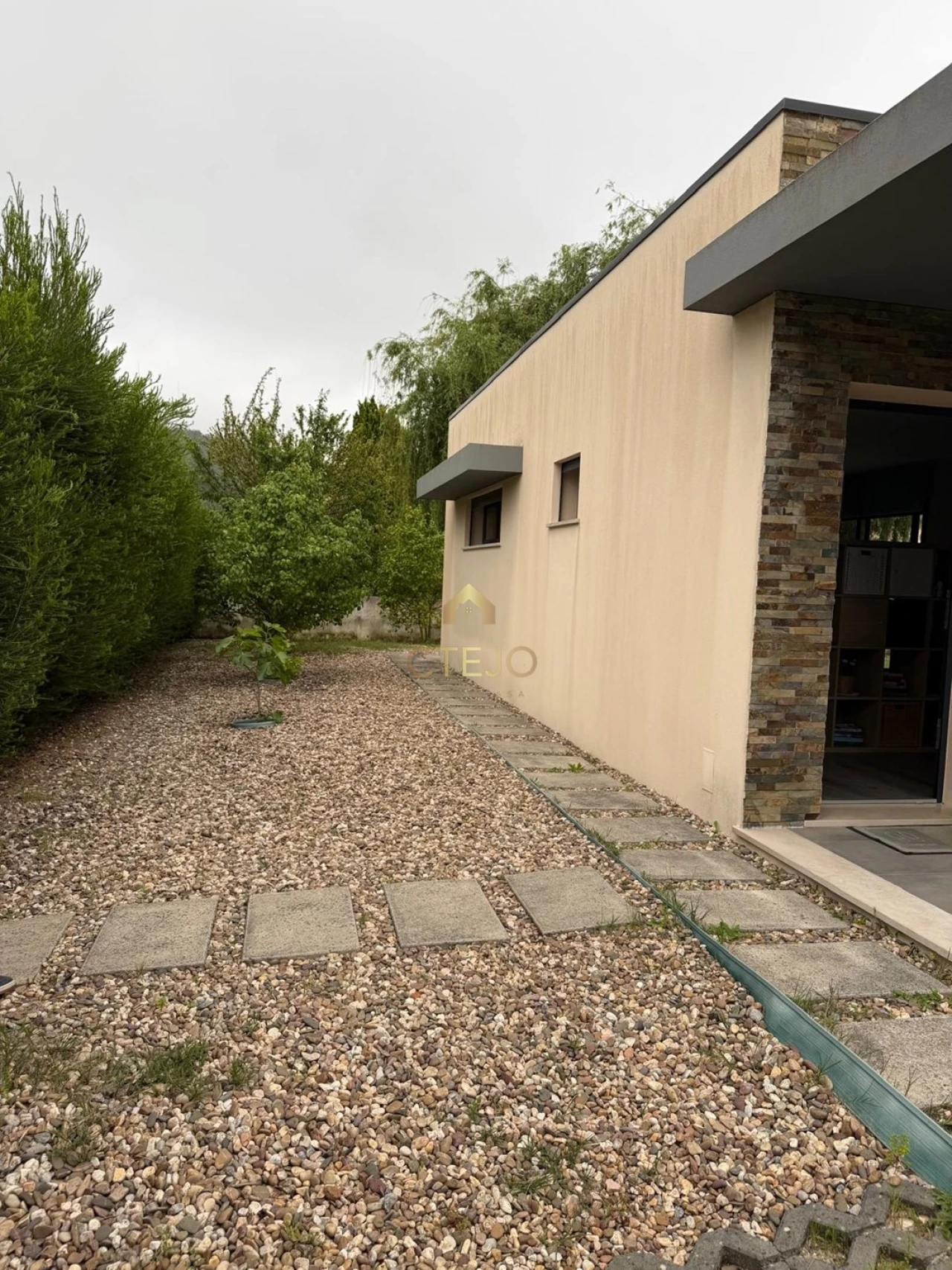 Moradia T2 para Venda em Maxial e Monte Redondo Foto 29