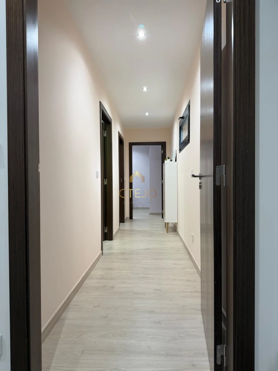 Moradia T2 para Venda em Maxial e Monte Redondo Foto 12