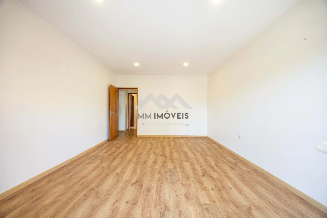 Apartamento T2 para Venda em Matosinhos e Leça da Palmeira Foto 9