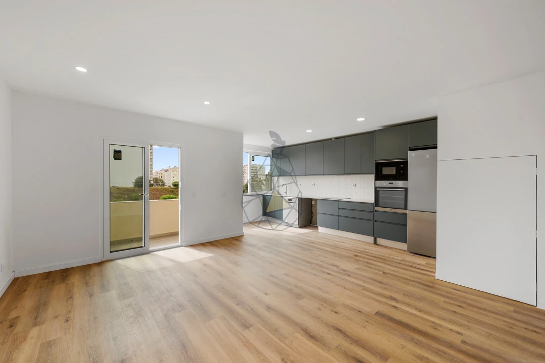 Apartamento T2 para Venda em Portimão Foto 4