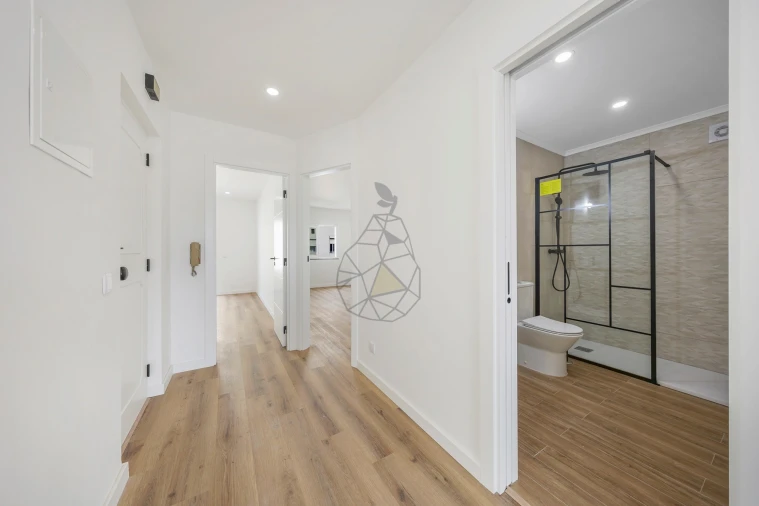 Apartamento T2 para Venda em Portimão Foto 15