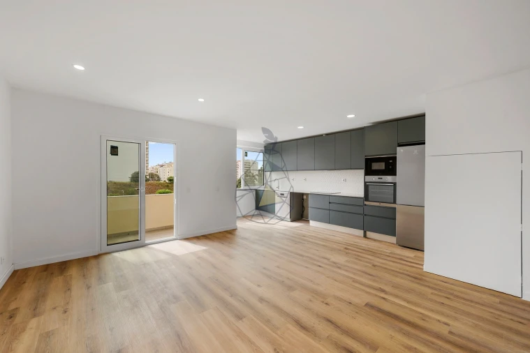 Apartamento T2 para Venda em Portimão Foto 4