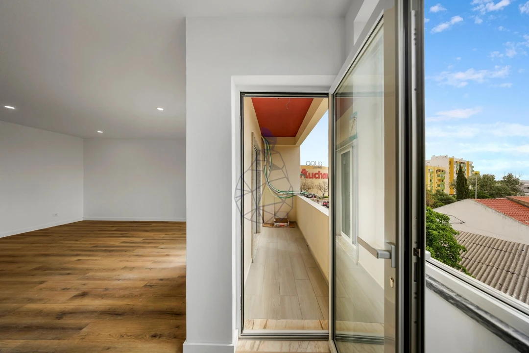 Apartamento T2 para Venda em Portimão Foto 7
