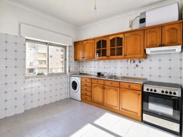 Apartamento T1 para Arrendamento em Setubal (São Sebastião)