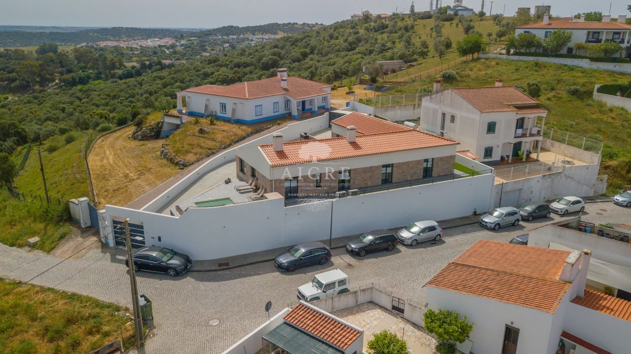 Moradia T3 para Venda em Arraiolos Foto 3