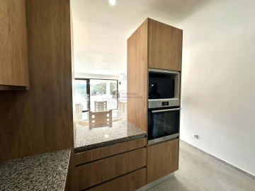 Apartamento T2 para Arrendamento em Albufeira e Olhos de Água