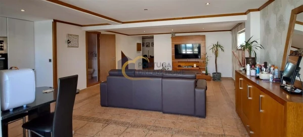 Moradia T3 para Venda em Albufeira e Olhos de Água