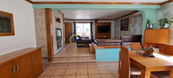 Moradia T3 para Venda em Albufeira e Olhos de Água