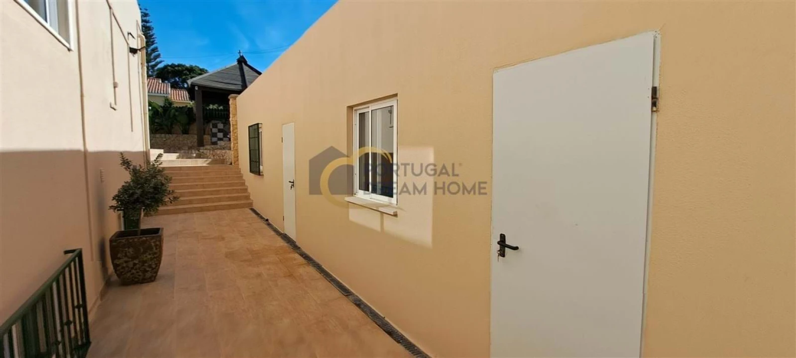 Moradia T3 para Venda em Albufeira e Olhos de Água Foto 2