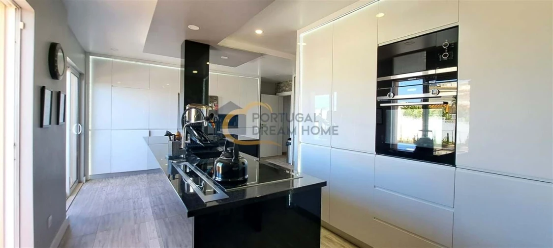 Moradia T3 para Venda em Albufeira e Olhos de Água Foto 33