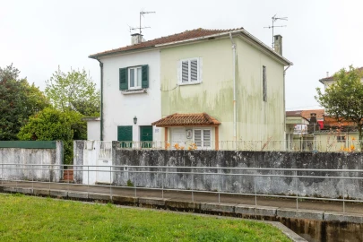 Moradia T3 para Venda em Campanhã