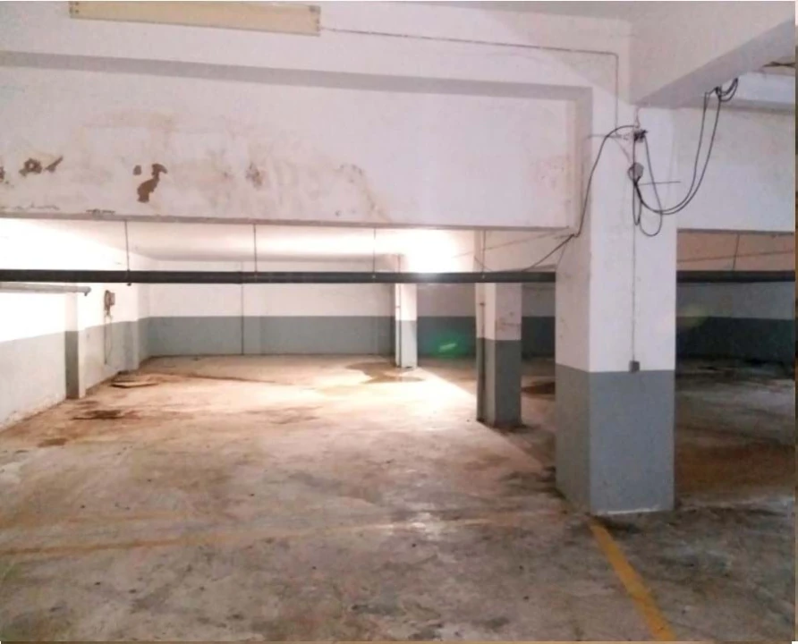 Prédio para Venda em Lagoa e Carvoeiro Foto 5